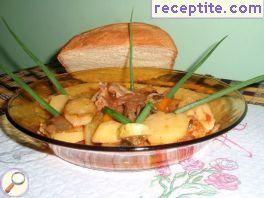 Bratzigovo stew with beef