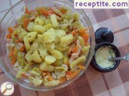 Steamed vegetables with boiled mayonnaise