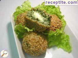 Spinach croquettes with blue cheese
