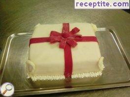 Layered cake * and gift bag *