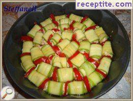 Rolls zucchini (eggplant) with cottage cheese