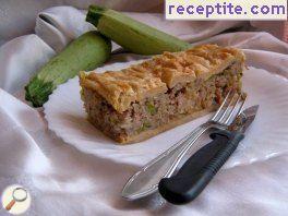 Minced meat with rice puff pastry