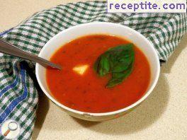 Tomato soup with mozzarella and basil