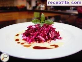 Salad with beetroot and cabbage