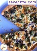 Quiche with broccoli and mushrooms