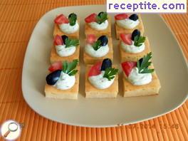 Party bites with aromatic cheese