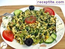 Scrambled eggs with green onion and dill