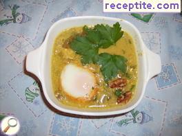 Persian onion soup with eggs and walnuts