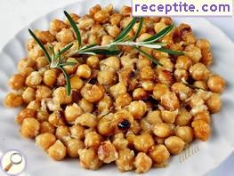 Chickpeas with caramelized onions and rosemary
