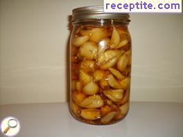 Persian pickled garlic paddy