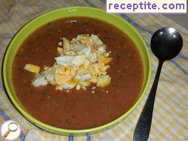 Cold tomato soup vegetarian