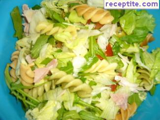 Green pasta salad