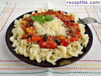 Pasta with sauce of zucchini, eggplant and tomatoes