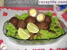 Meatballs with quail eggs