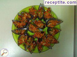 Salad in mussels