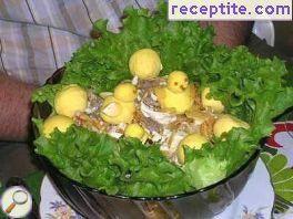 Salad nest with chicks