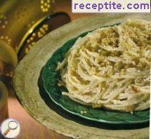 Spaghetti with walnuts Spaghetti with walnuts