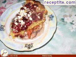 Cherry pie with granola