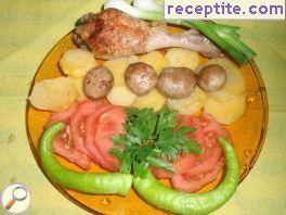 Roasted chicken with mushrooms and potatoes Roasted chicken with mushrooms and potatoes
