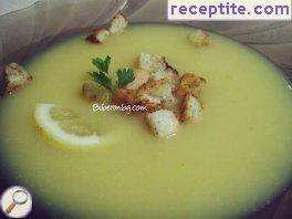 Cream soup with chicken