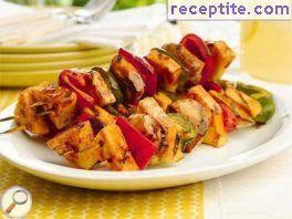 Chicken skewers with pineapple