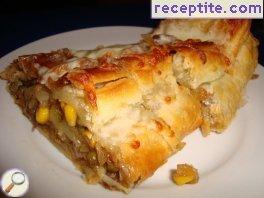 Butter rolls with vegetables and cheese
