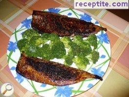 Mackerel grilled with spicy sauce