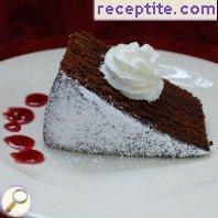 Chocolate sponge cake with red wine