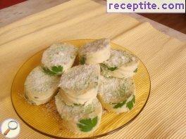 Roll with pesto filling