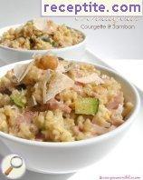 Bulgur type risotto with zucchini and ham