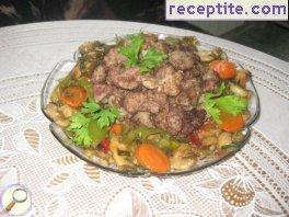 Chicken livers with mushrooms and vegetables