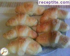 Aromatic buns with cow butter