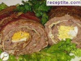 Pancakes with minced meat and bacon