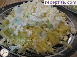 Grated salad with yogurt sauce