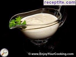 Mushroom sauce with onions and sour cream