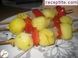 Potato skewers in foil