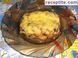 Chicken baked with mushrooms, tomatoes and onions Chicken baked with mushrooms, tomatoes and onions