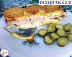 Minced meat with potatoes in the oven