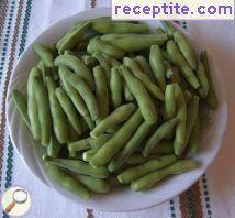 Stew with fresh broad beans