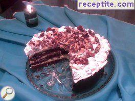Chocolate layered cake with caramelized nuts - II type