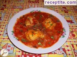 Oil fish with tomatoes and onions