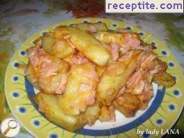 Potatoes with bacon and Cheddar cheese Potatoes with bacon and Cheddar cheese
