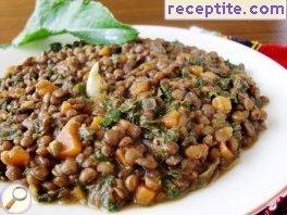 Lentils with spinach (salt bush, dock)