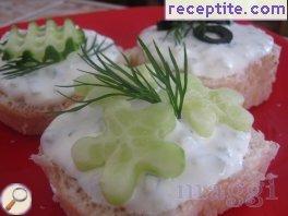 Paste feta cheese with cucumber