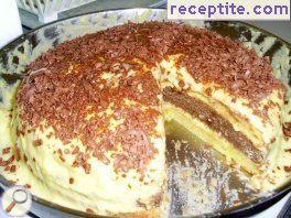 Home layered cake Pavlina