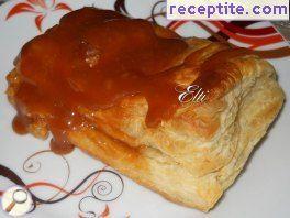 Jam pears with caramel syrup Jam pears with caramel syrup