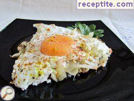Eggs with feta cheese and caramelized onions