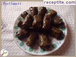 Dolmas with vine leaves and carrots