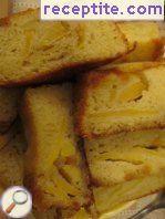 Cake with apples in the middle Cake with apples in the middle