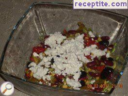Colorful salad with roasted peppers and beans
